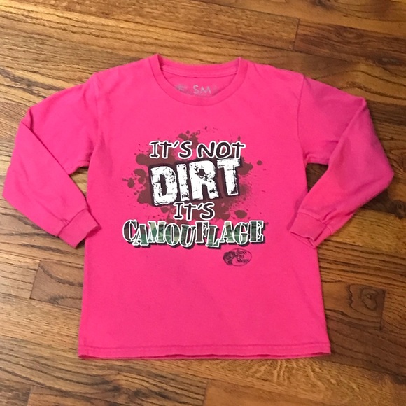 Bass Pro Shops Kids Pink Blouse Shirt
6 / 7 Small
It’s not dirt it’s camouflage - Picture 1 of 16